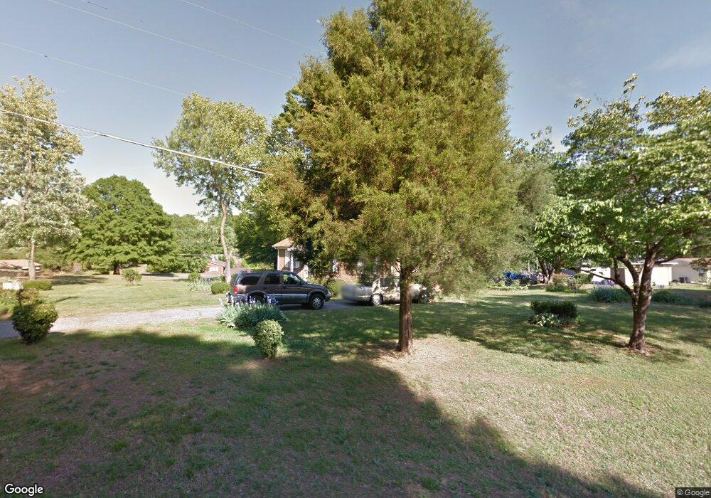 606 Diamond St, Statesville, NC 28677 - photo 1