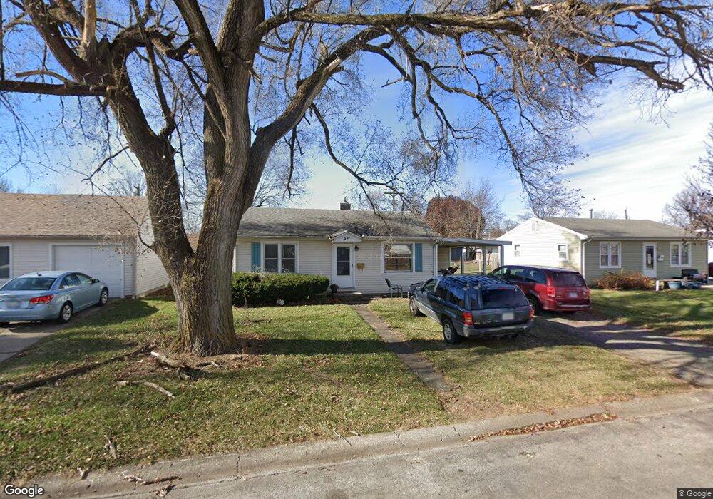 921 N 28th St, Mattoon, IL 61938 - photo 1