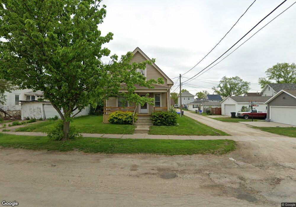 718 10th Ave SW, Cedar Rapids, IA 52404 - photo 1