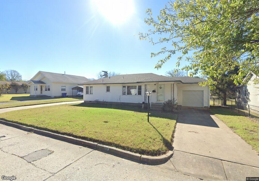 1108 E Delaware Ave, McAlester, OK 74501 - photo 1