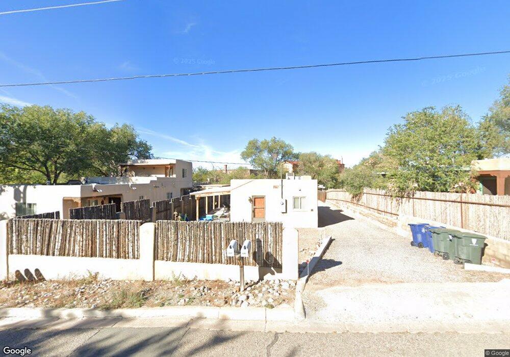 524 Juniper Dr, Santa Fe, NM 87501 - photo 1