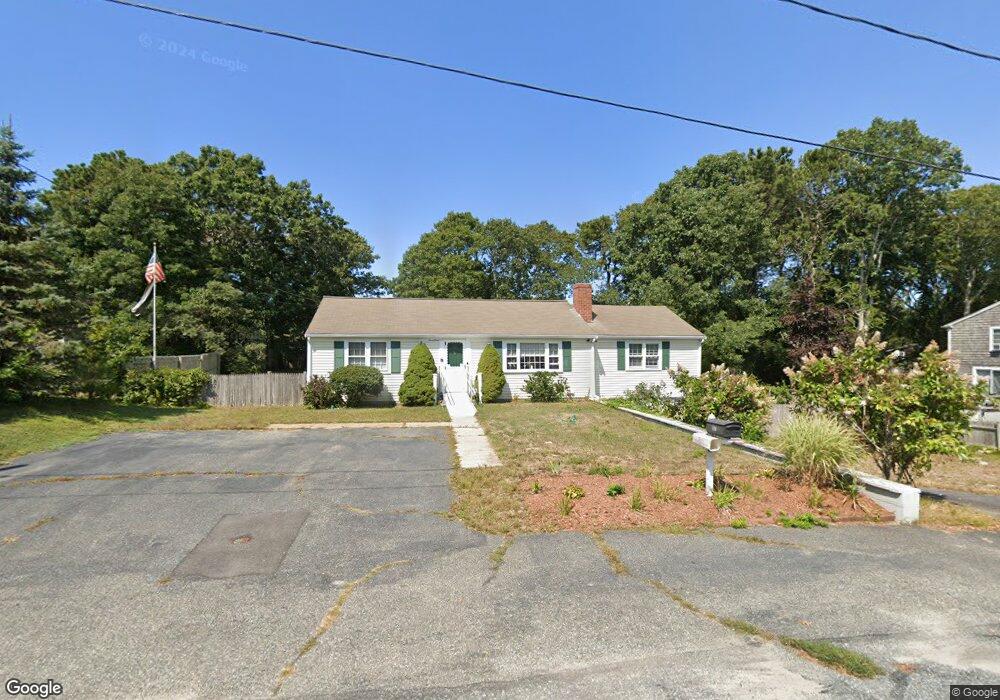 17 Harpoon Ln, Yarmouth Port, MA 02675 - photo 1