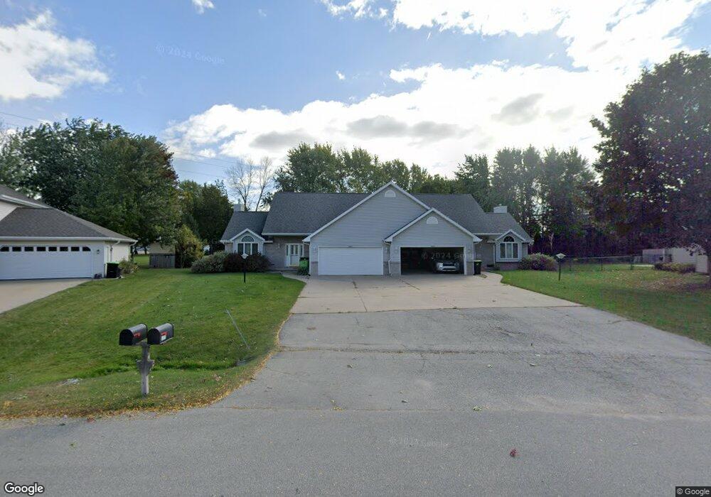 N9680 Golden Way, Appleton, WI 54915 - photo 1