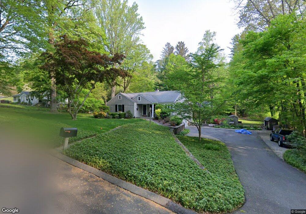 76 Pond Rd, Easton, CT 06612 - photo 1