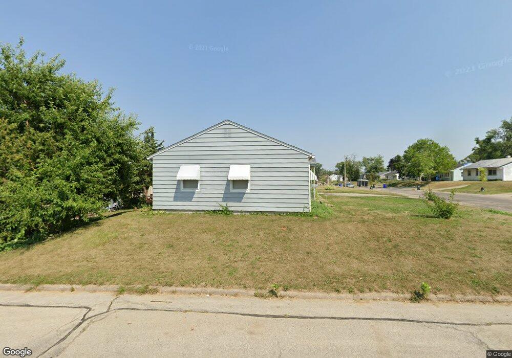 2432 8th Ave SW, Cedar Rapids, IA 52404 - photo 1