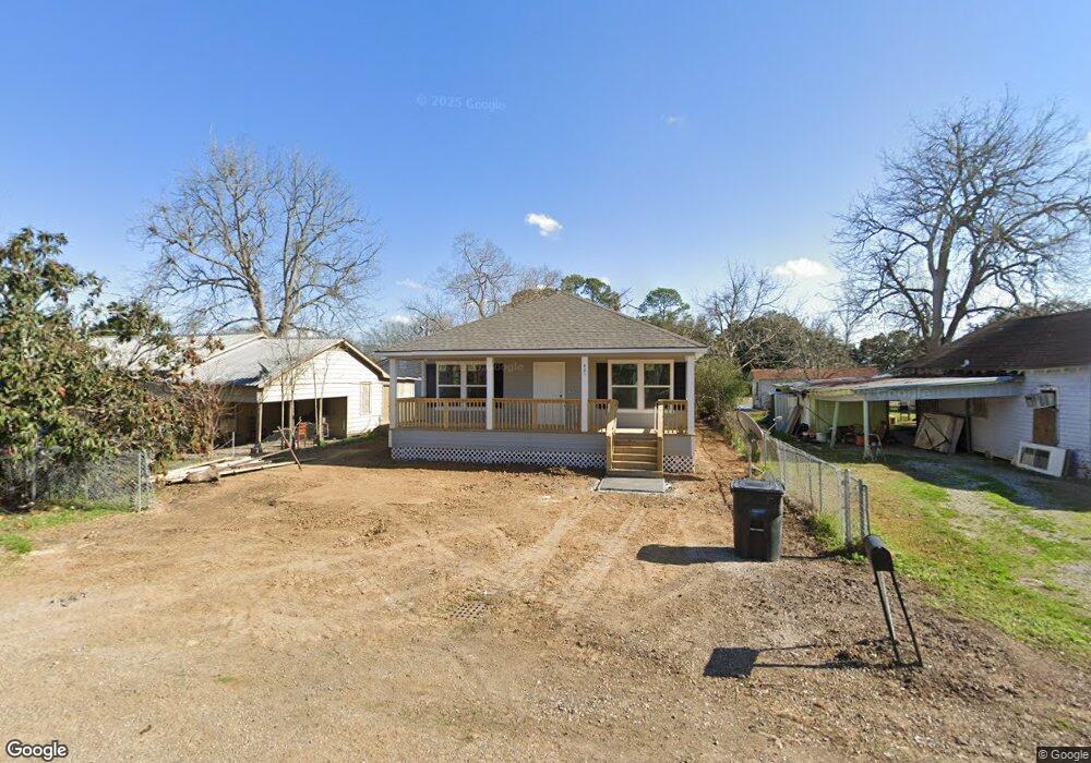 421 Calhoun St, New Iberia, LA 70560 - photo 1