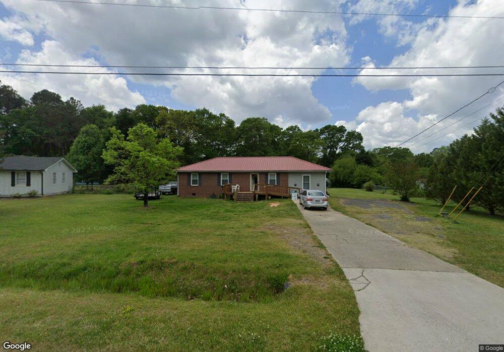 377 Meadowview Dr, Winder, GA 30680 - photo 1