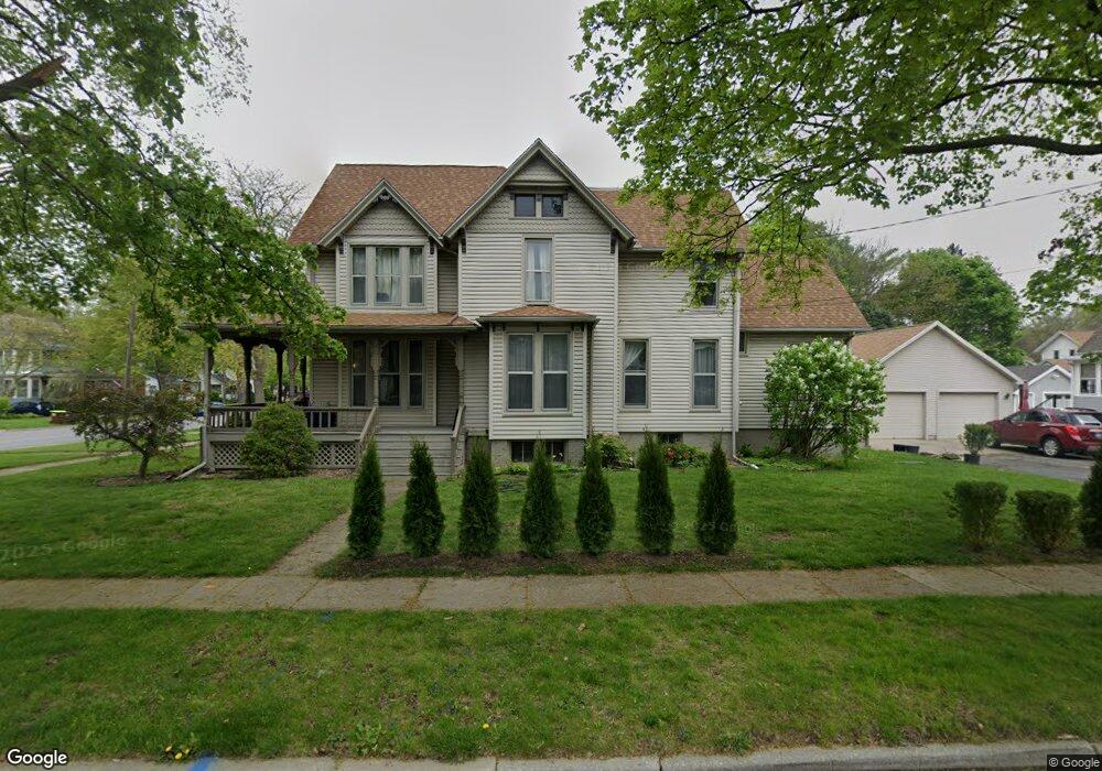 215 E Maple Ave, Adrian, MI 49221 - photo 1