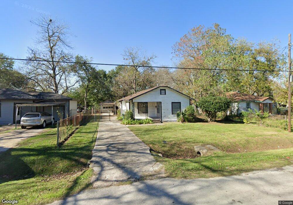 4513 Leffingwell St, Houston, TX 77026 - photo 1