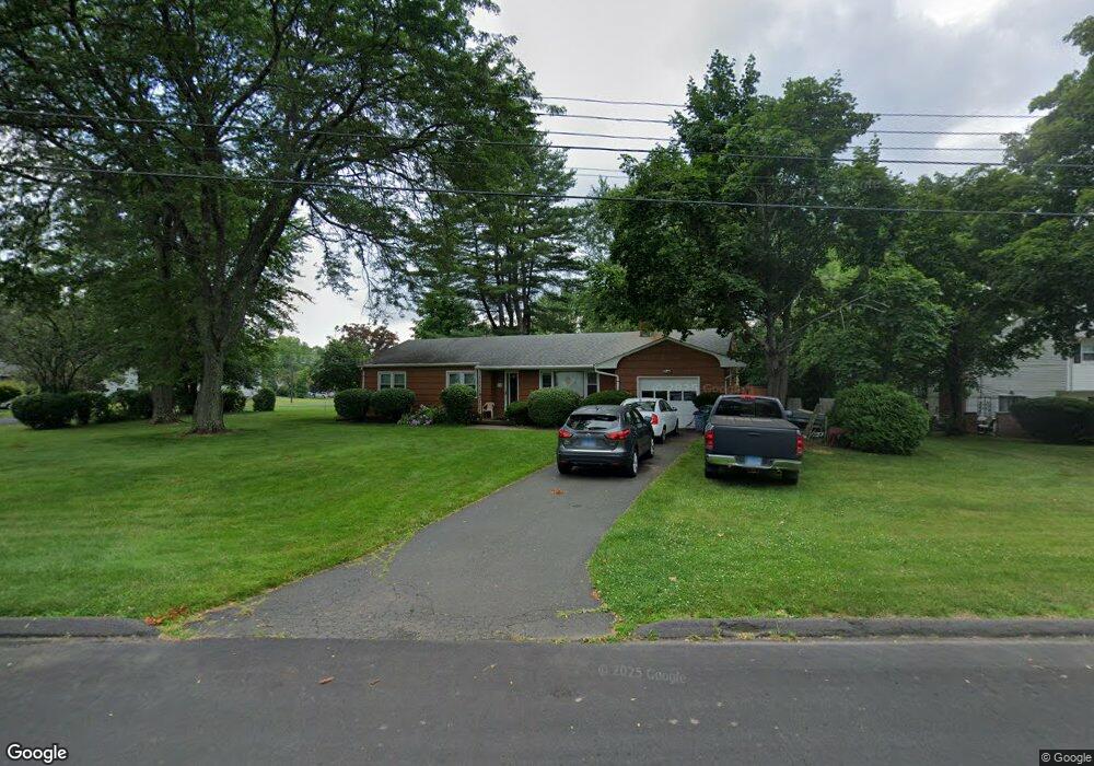 10 Hickory Ln, Bloomfield, CT 06002 - photo 1