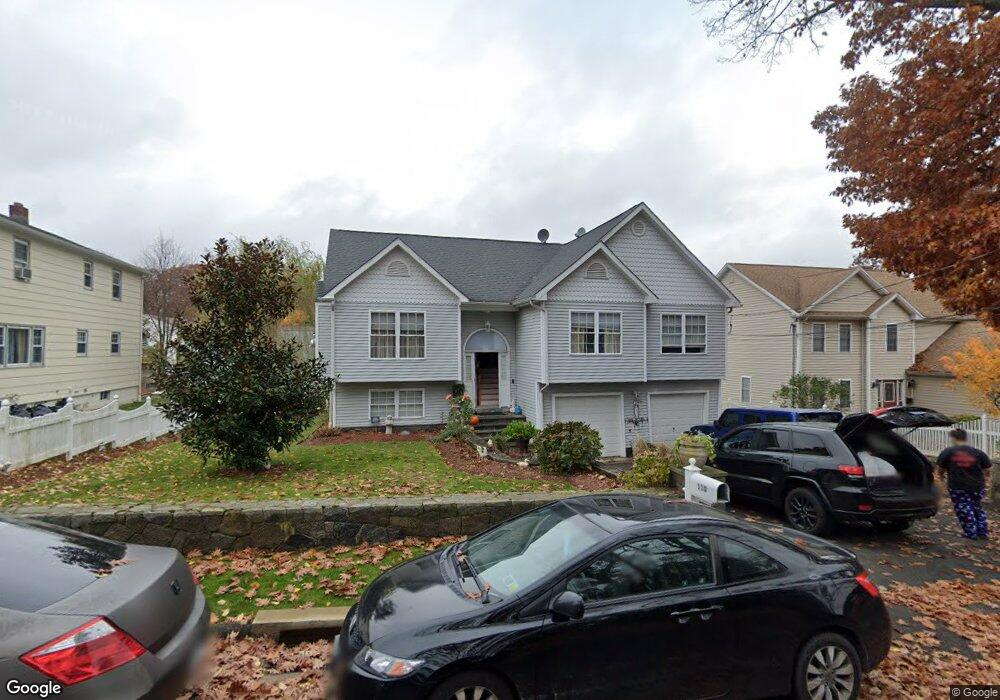 110 Ruth St, Bridgeport, CT 06606 - photo 1