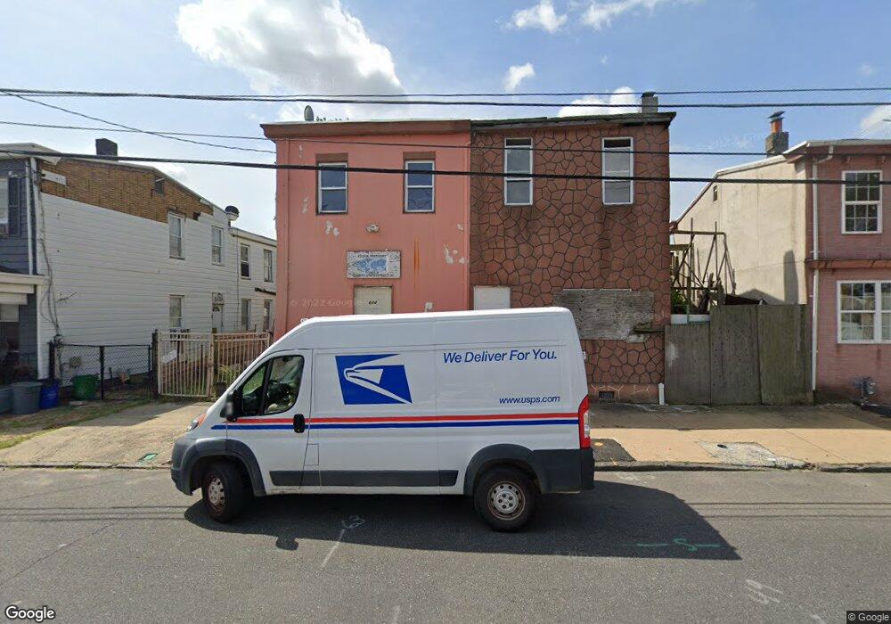604 Spruce St, Camden, NJ 08103 - photo 1