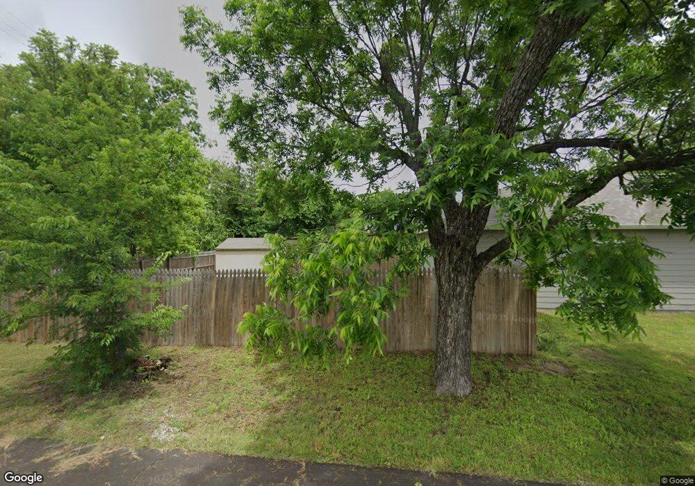 305 Santa fe St, Cleburne, TX 76031 - photo 1
