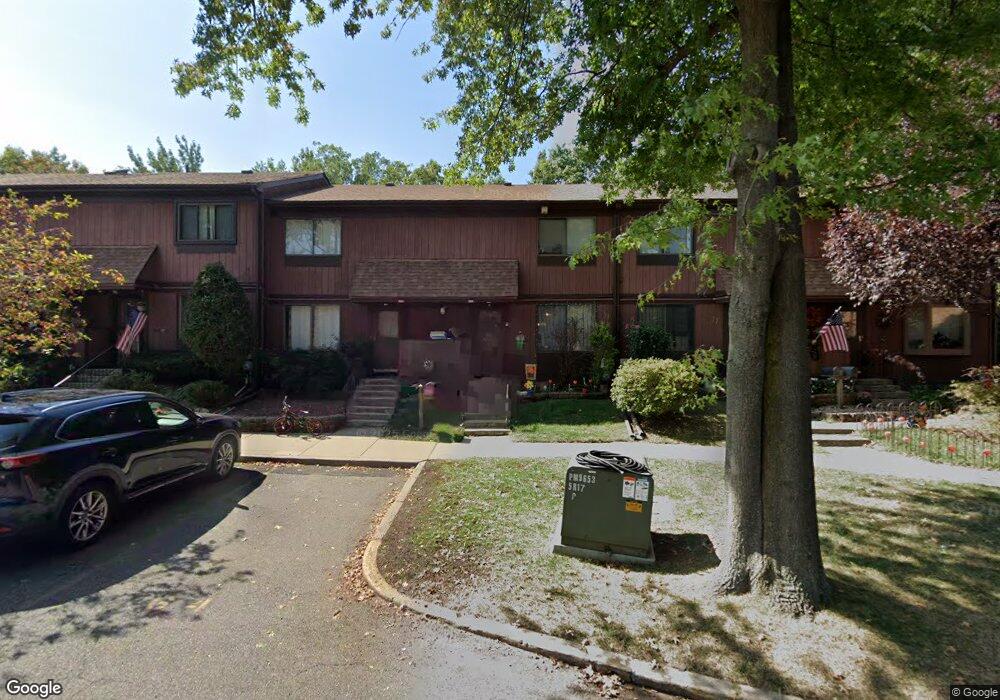 79 Bower Ct, Staten Island, NY 10309 - photo 1