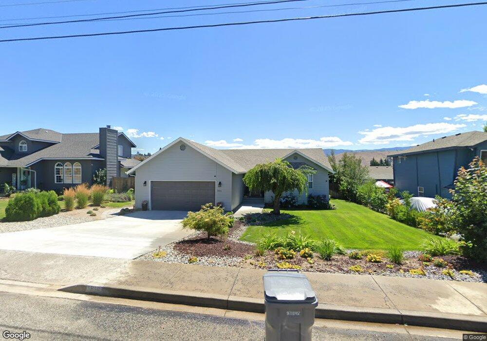 1816 3rd St NE, East Wenatchee, WA 98802 - photo 1