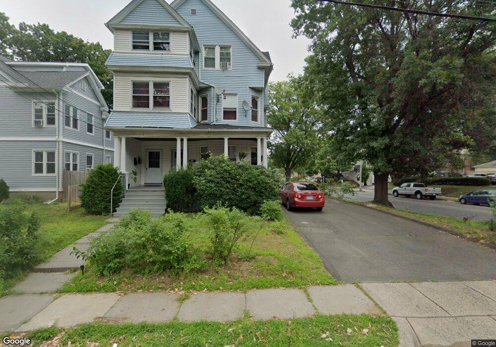 102 Newton St unit 104, Hartford, CT 06106 - photo 1