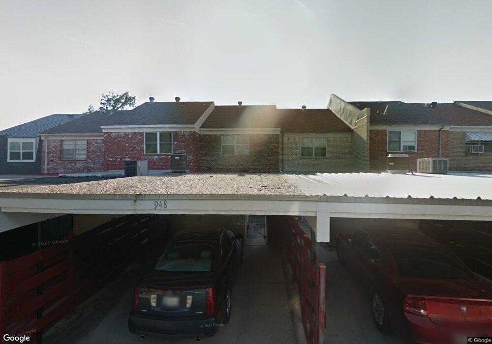 944 Manor Mall, Ardmore, OK 73401 - photo 1