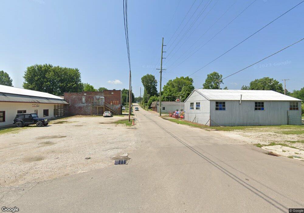 202 Railroad St unit 4, Bloomfield, IN 47424 - photo 1