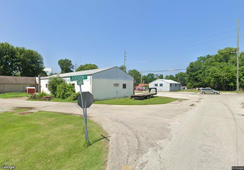 210 Railroad St unit 4, Bloomfield, IN 47424 - photo 1