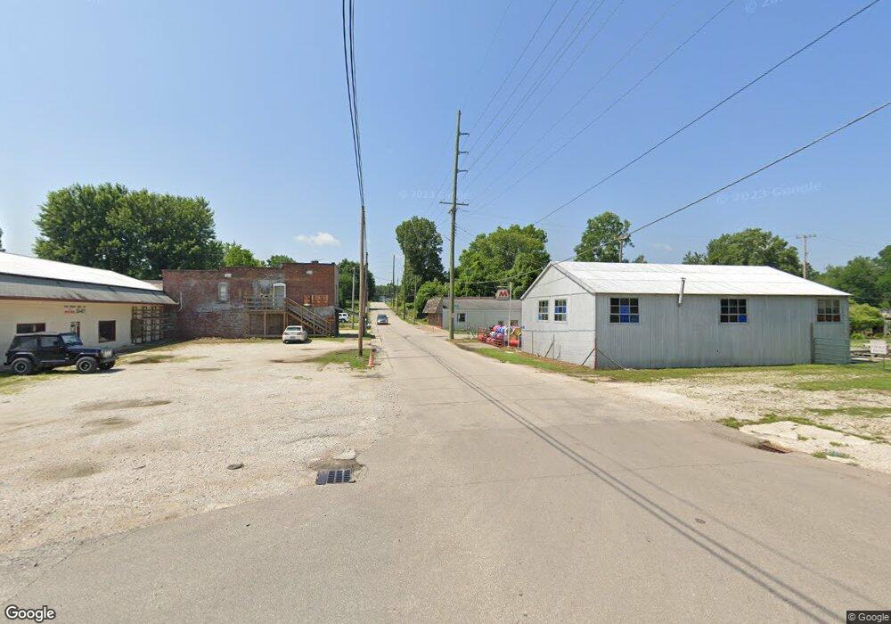 204 Railroad St unit 4, Bloomfield, IN 47424 - photo 1