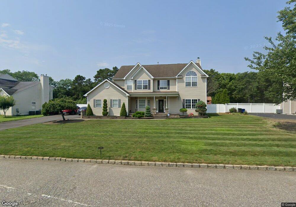 4 Jordan Dr, Medford, NY 11763 - photo 1