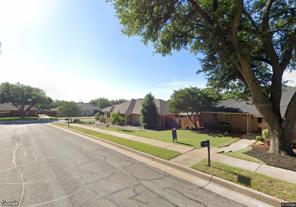 2505 Glenoaks Ct, Bedford, TX 76021 - photo 1