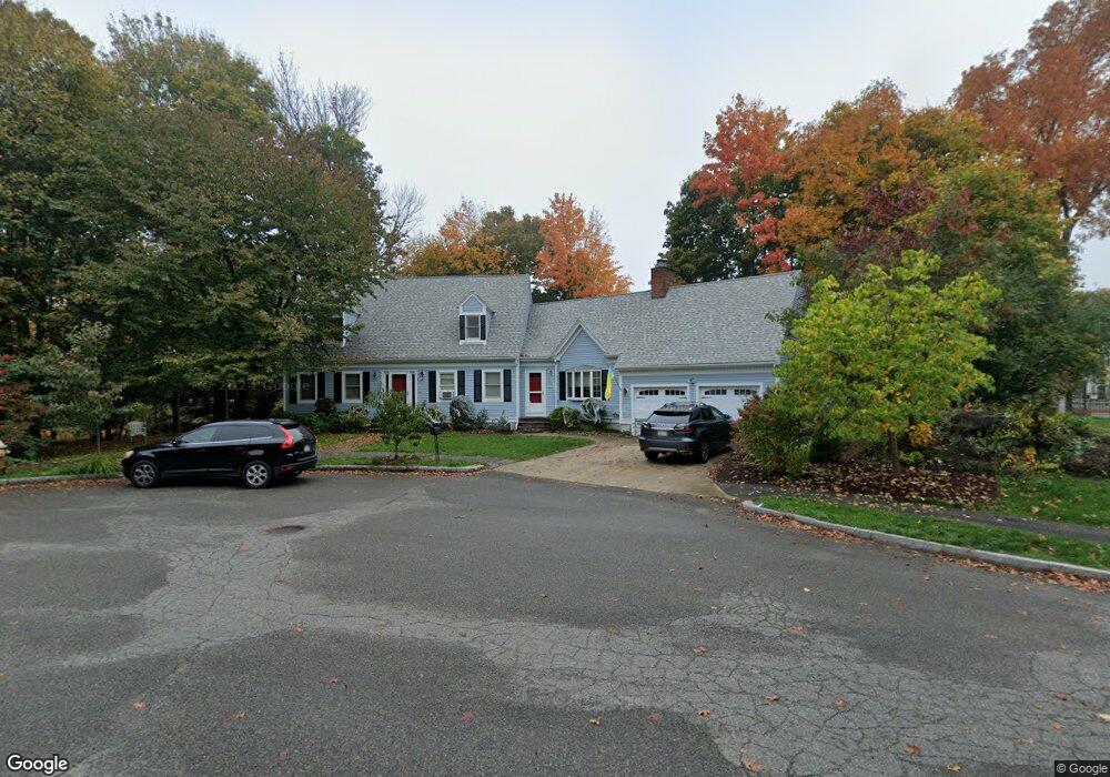 7 Cowdry Ln, Wakefield, MA 01880 - photo 1