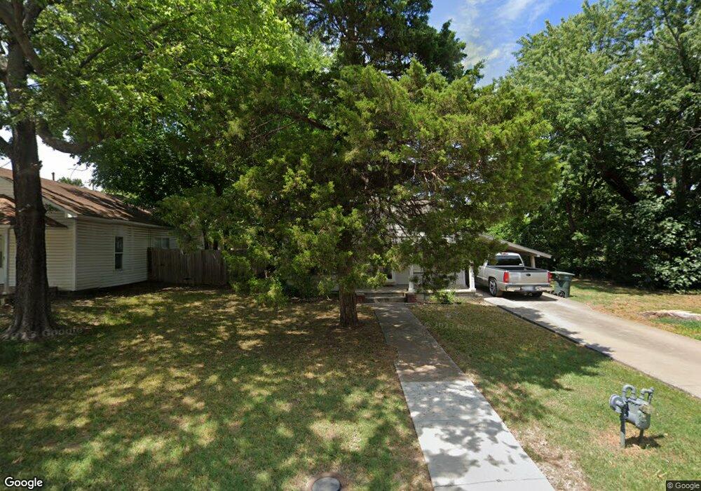 107 E 5th St, Skiatook, OK 74070 - photo 1