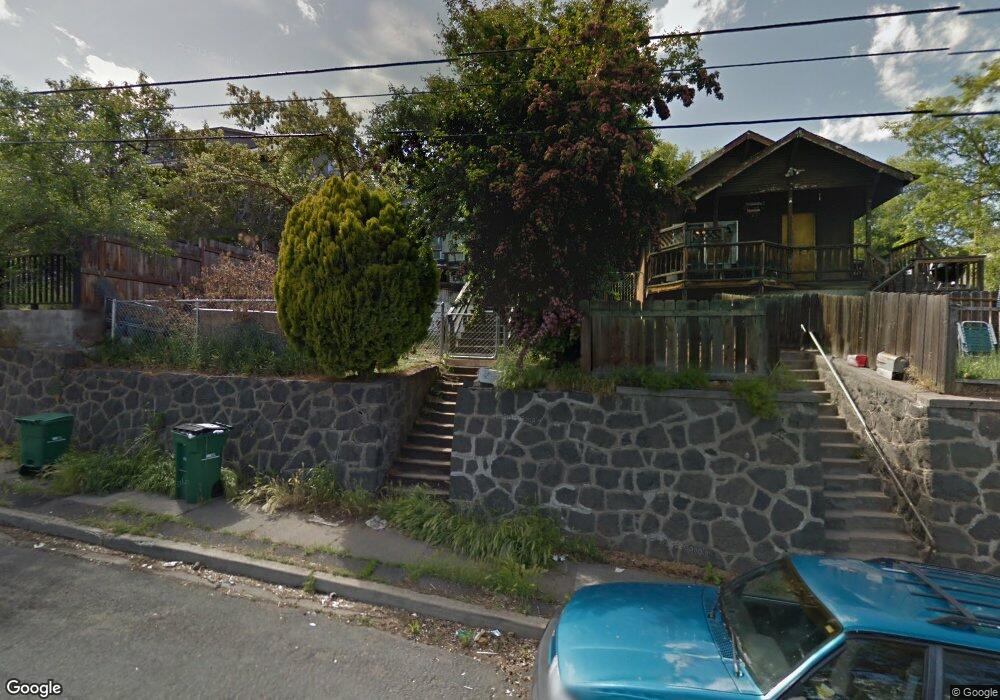 79 Pine St, Klamath Falls, OR 97601 - photo 1