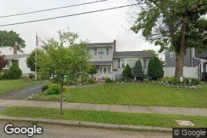 51 Flagstone Dr, Port Reading, NJ 07064