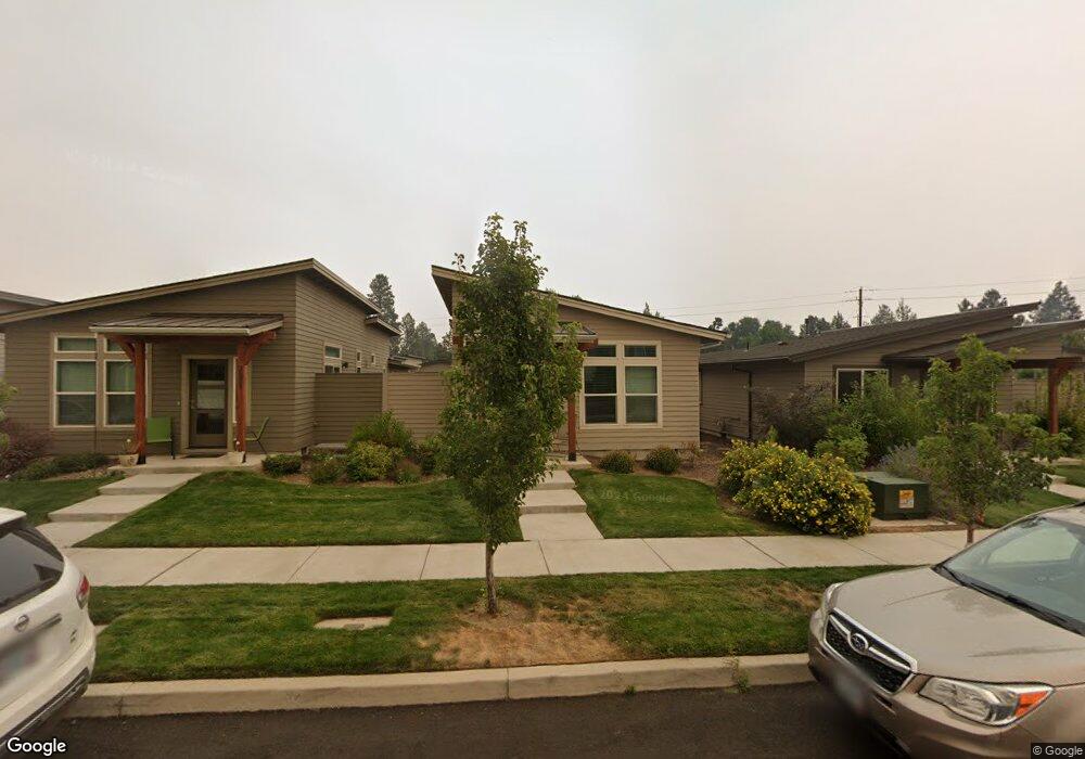 2984 NE Roxy Place, Bend, OR 97701 - photo 1