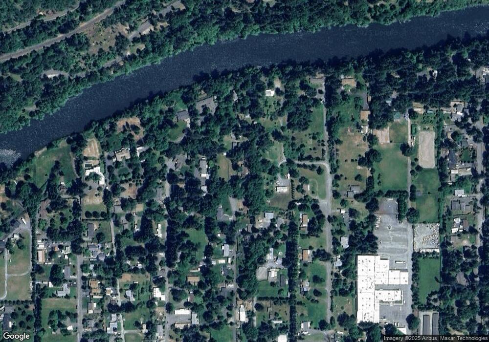 320 Blue Jay Ln, Grants Pass, OR 97527 - photo 1