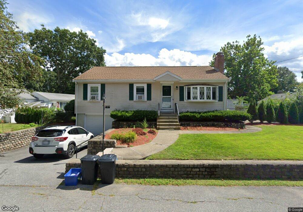 4 Mount Ida St, Woburn, MA 01801 - photo 1