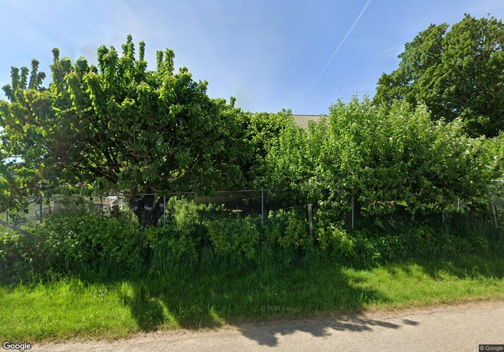 94125 Lovelake Rd, Junctioncity, OR 97448 - photo 1