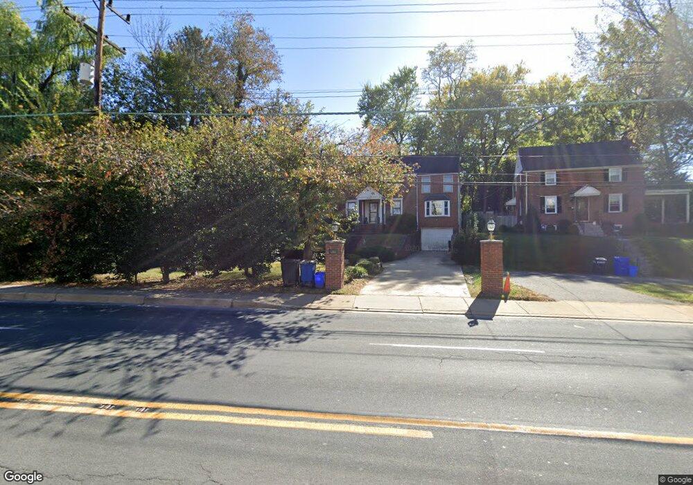 4404 Jones Bridge Rd, Bethesda, MD 20814 - photo 1