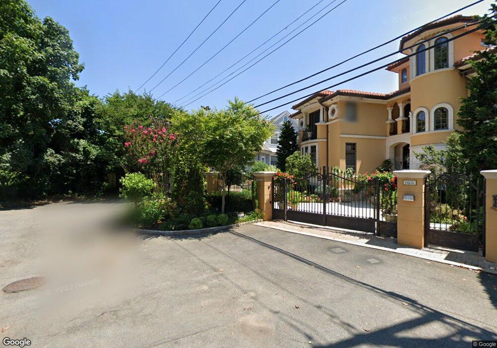 211 149th St, Whitestone, NY 11357 - photo 1