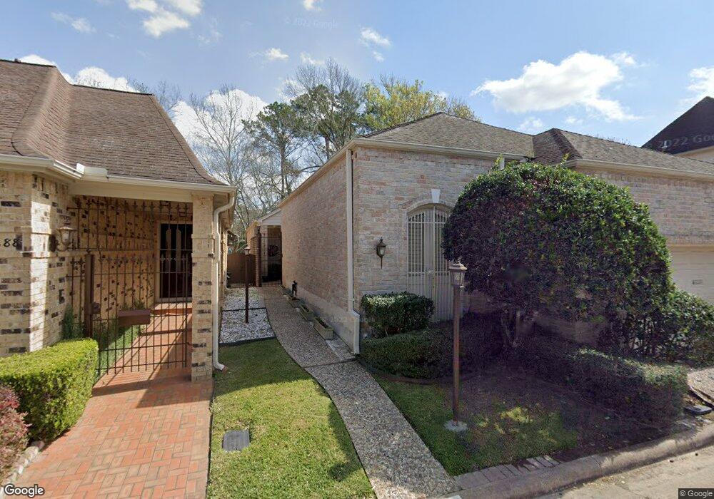 9690 Longmont Dr, Houston, TX 77063 - photo 1