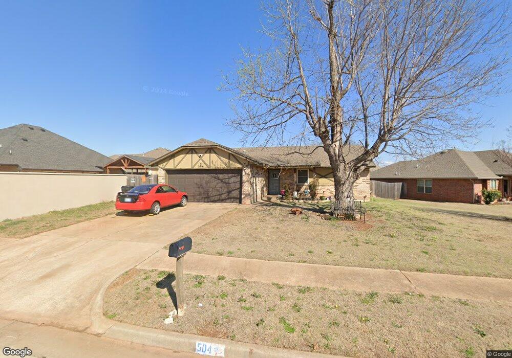 504 Pinewood Dr, Moore, OK 73160 - photo 1