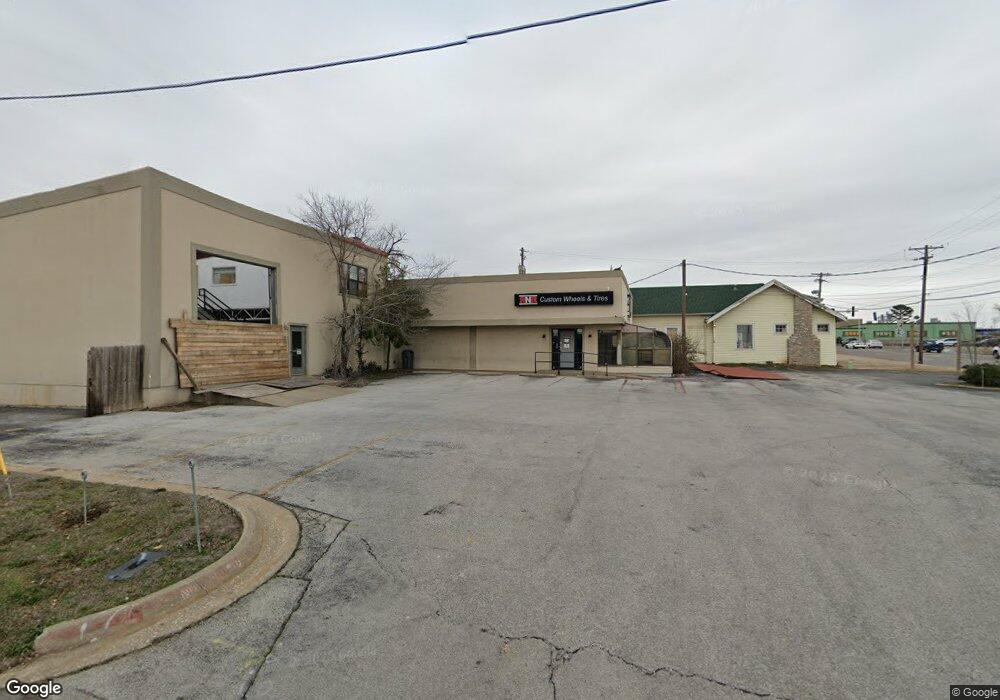 817 W Walnut St, Rogers, AR 72756 - photo 1