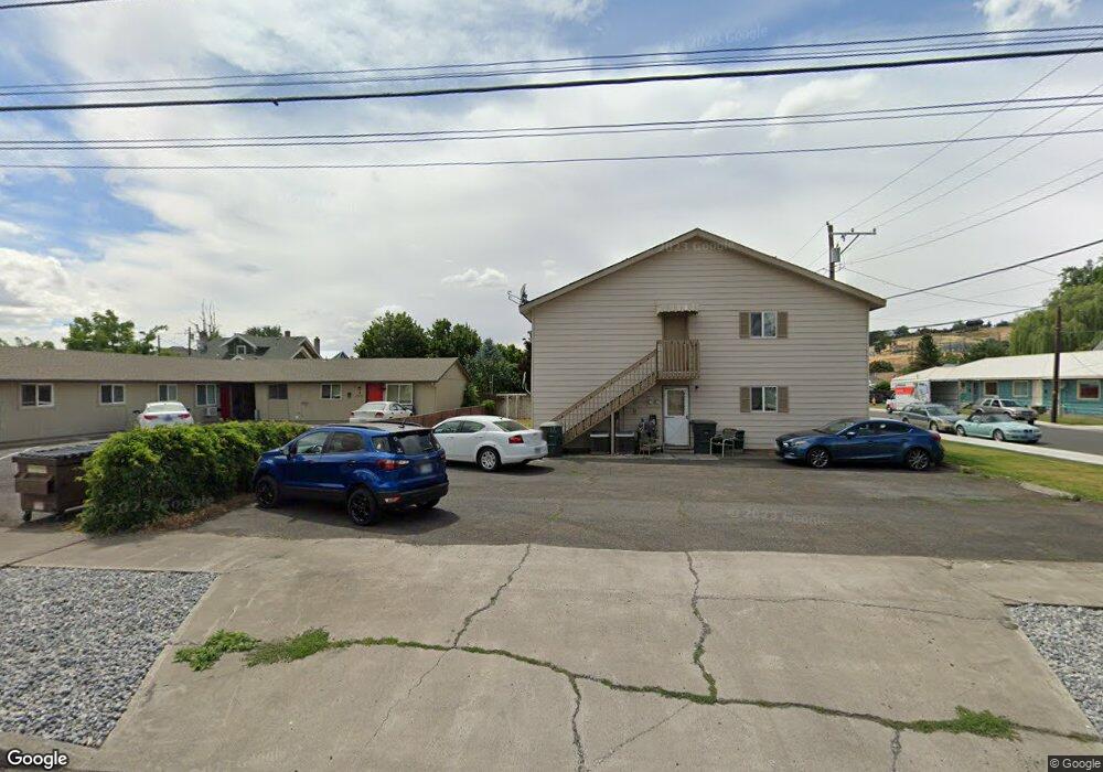 105 SE 11th St, Pendleton, OR 97801 - photo 1