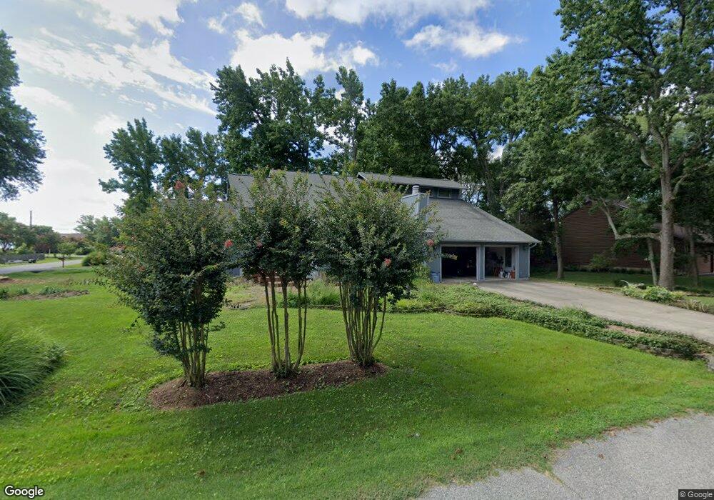 113 Lake View Dr, Annapolis, MD 21403 - photo 1