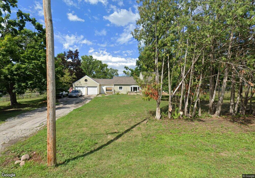 4810 Mcgowan Dr, Cedar Rapids, IA 52403 - photo 1