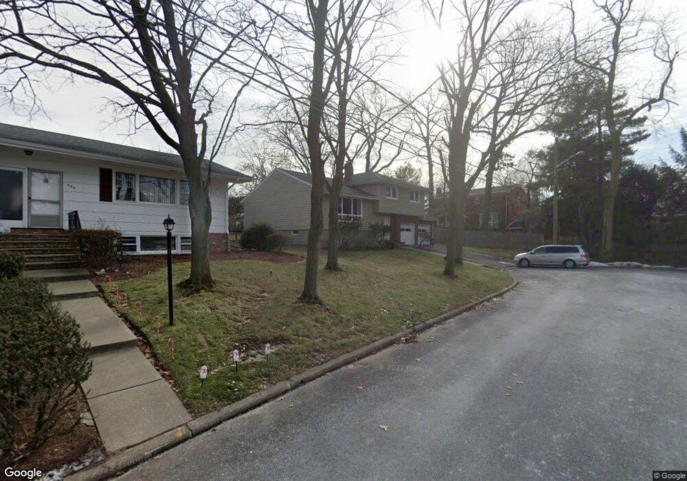 331 Elisa Dr, Englewood Cliffs, NJ 07632 - photo 1