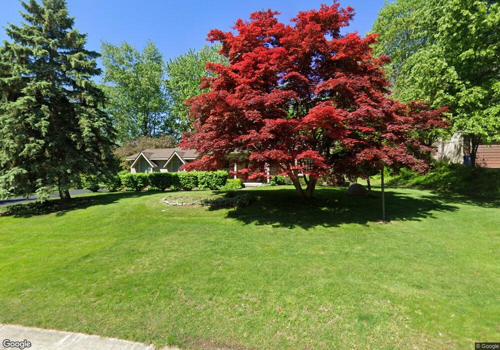 2992 Hickory Grove Ct, Bloomfield Hills, MI 48304 - photo 1