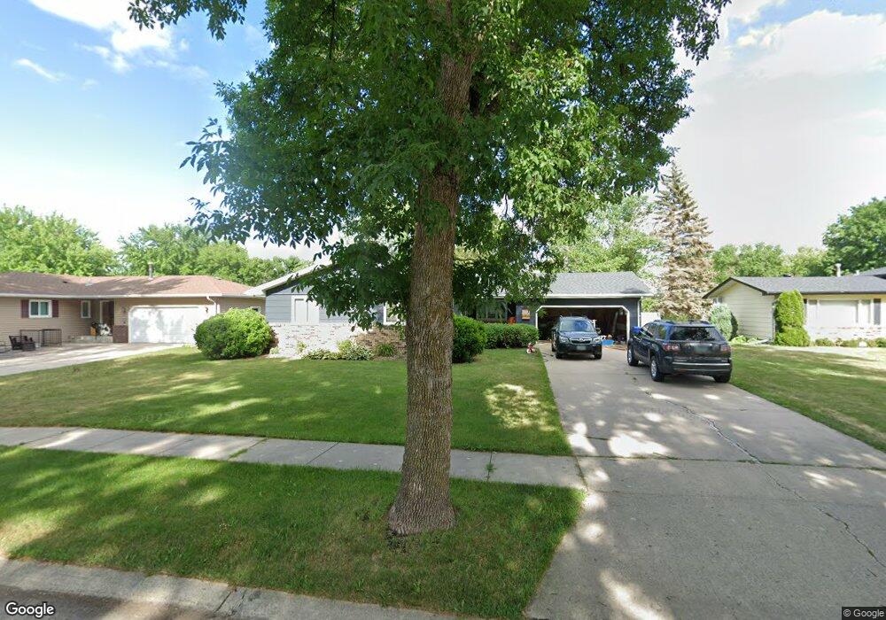 2849 Hickory St N, Fargo, ND 58102 - photo 1