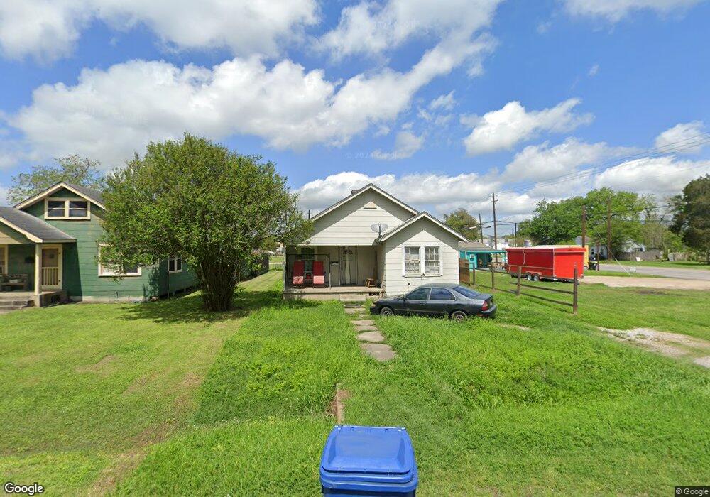 3015 5th St, Bay City, TX 77414 - photo 1