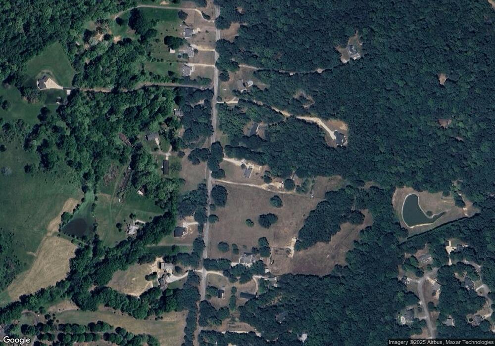 814 Bill Watkins Rd, Hoschton, GA 30548 - photo 1