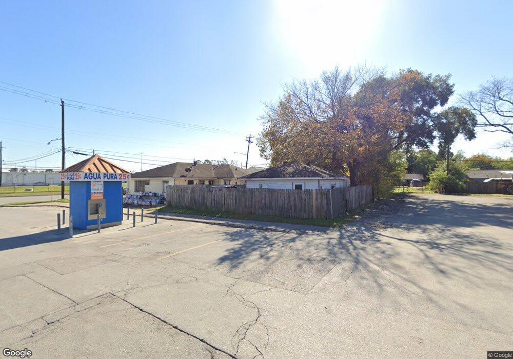 10737 Bentley St, Houston, TX 77093 - photo 1