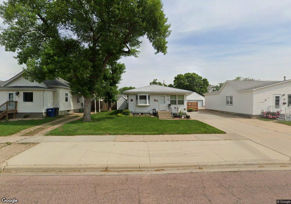 1110 E 2nd Ave, Mitchell, SD 57301 - photo 1