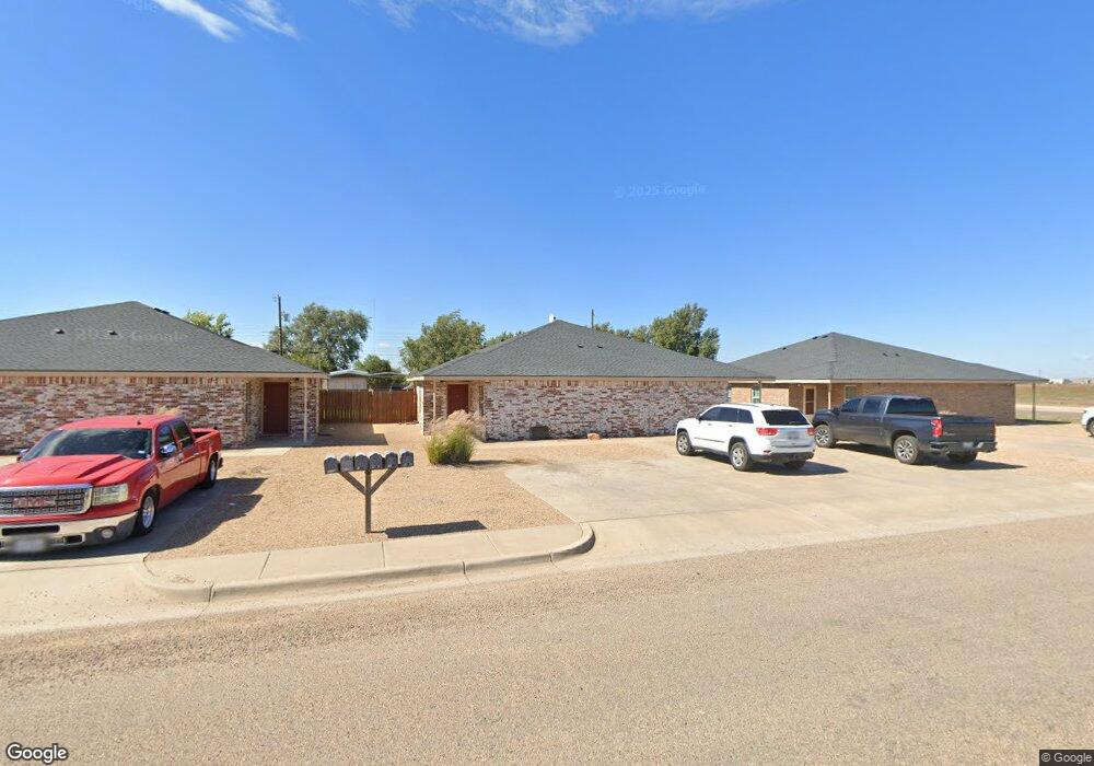 719 Oak Ave, Dumas, TX 79029 - photo 1